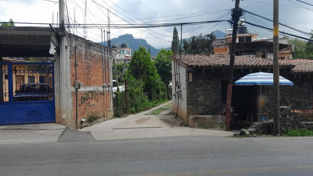Hospedaje Casa Cortes - Recamaras De Descanso, Tepoztlan Mor - No Contamos Con Estacionamiento Exterior photo